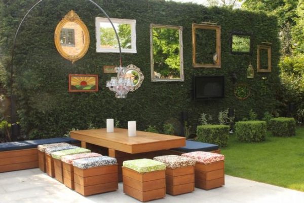 Ideas for outdoor wall decor