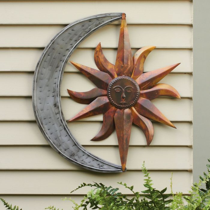 Metal outdoor wall decor