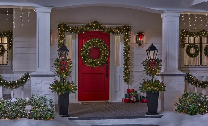 Outdoor christmas home decor